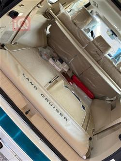 تۆیۆتا لاند کروزەر